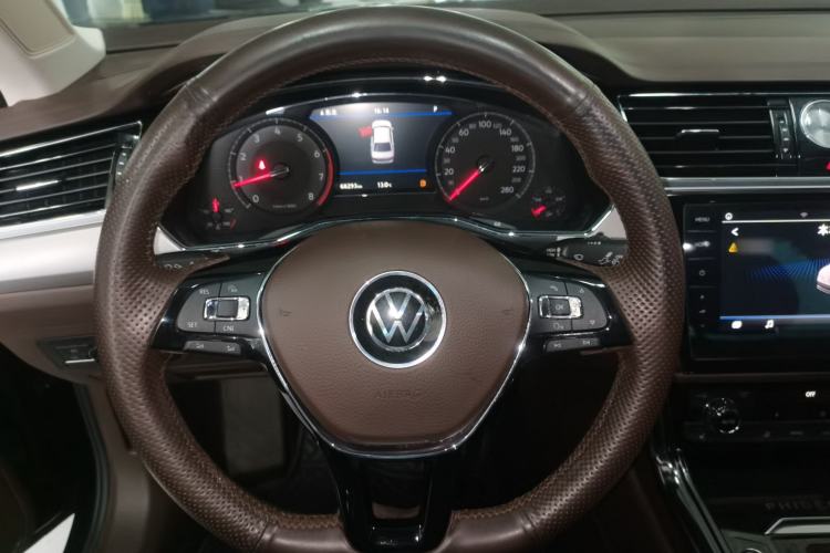 Used Volkswagen Phideon 2021 380TSI Luxury Edition
