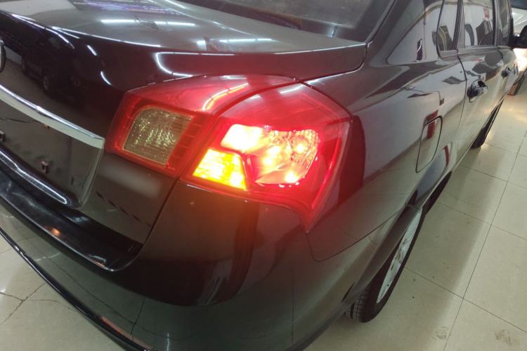 Used Buick Excelle 2015 1.5L Manual Classic Trim
