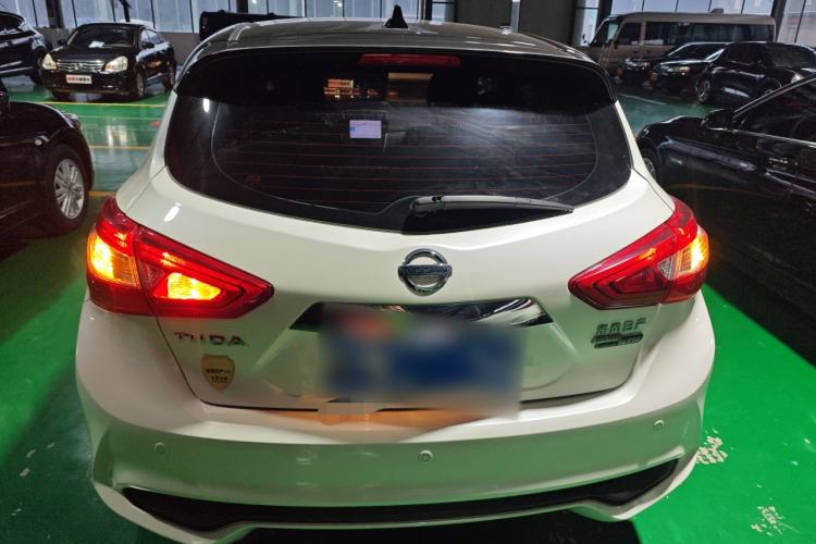 Used Nissan Tiida 2021 1.6L CVT Cool Edition
