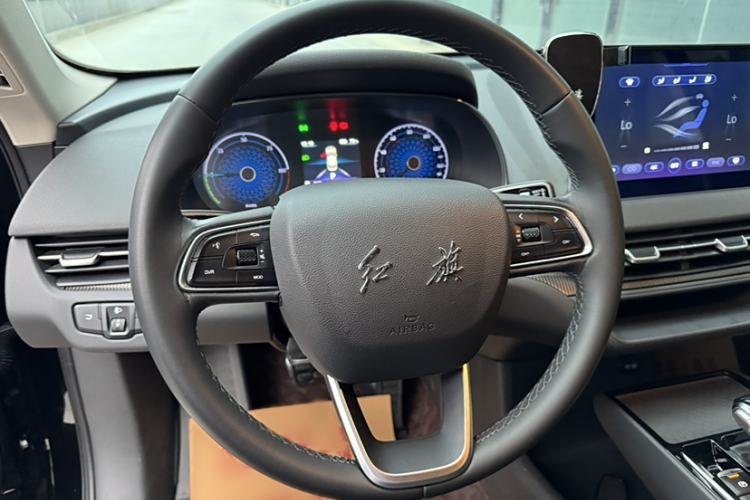 Used Hongqi E-QM5 2022 431 km Charge & Enjoy Edition
