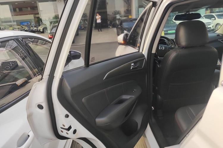 Used Changan CS75 2014 1.8T Automatic Prestige Model China IV Standard
