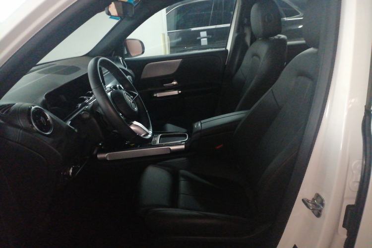 Used Mercedes-Benz GLB 2024 GLB 200 Dynamic Edition
