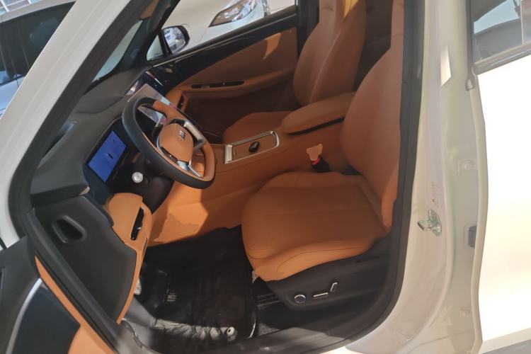 Used  L7 2025 EM-i 115km Exploration+ Edition