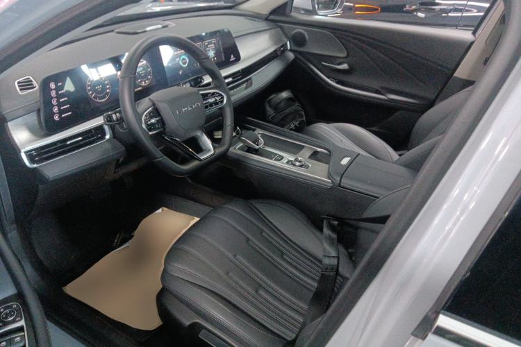 Used Chery Fengyun A8 2025 Model 70km Basic Version