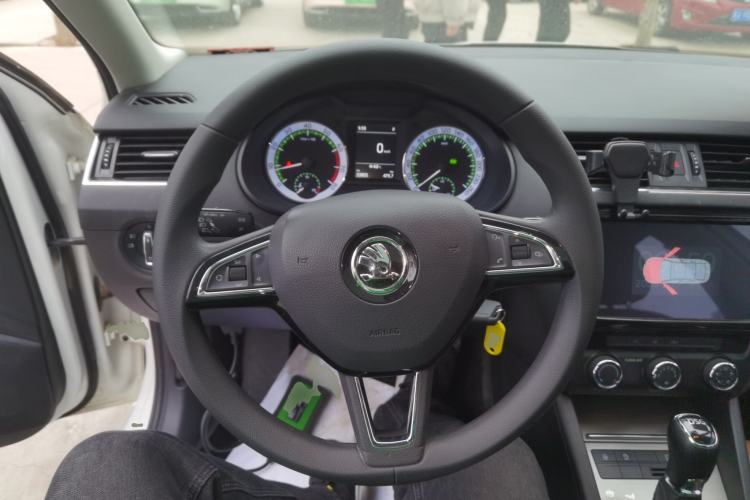 Used Skoda Octavia 2019 TSI230 DSG Luxury Edition