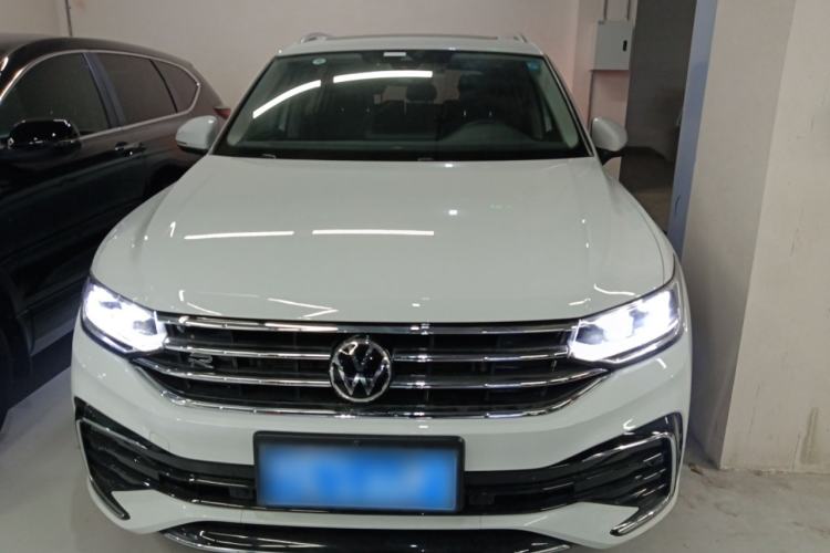 Used Volkswagen Tiguan L 2023 380TSI Automatic All-Wheel Drive R-Line Enhanced 7-Seater

