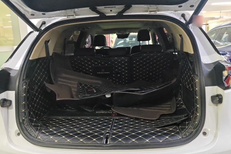 Used BYD Tang New Energy 2018 DM 2.0T All-Wheel Drive Smart Connectivity Luxury Model 7 Seats China V Emission Standard