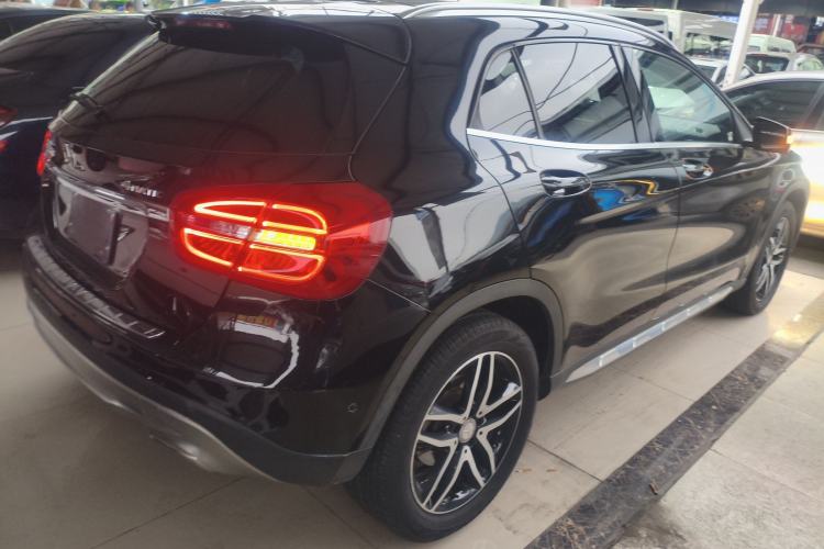 Used Mercedes-Benz GLA 2015 GLA 220 4MATIC Fashion Model