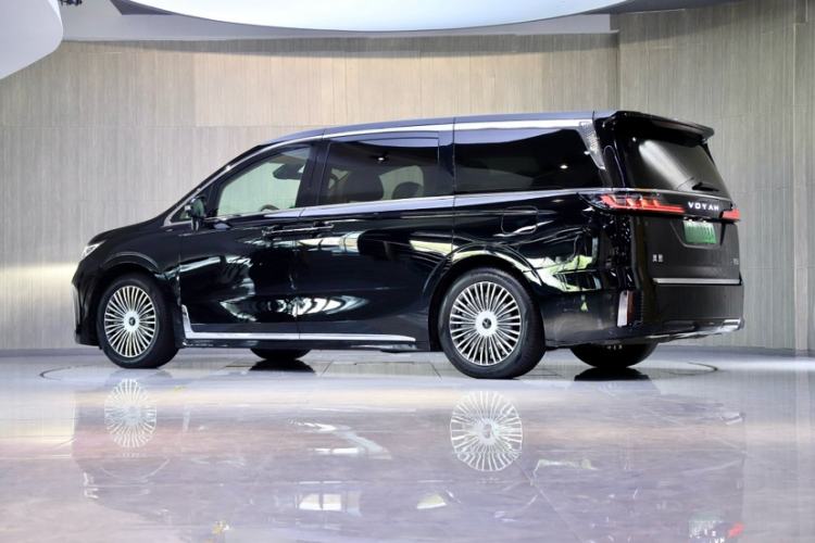 Used VOYAH Dream 2025 PHEV Four-Wheel-Drive Flagship Kunpeng Edition