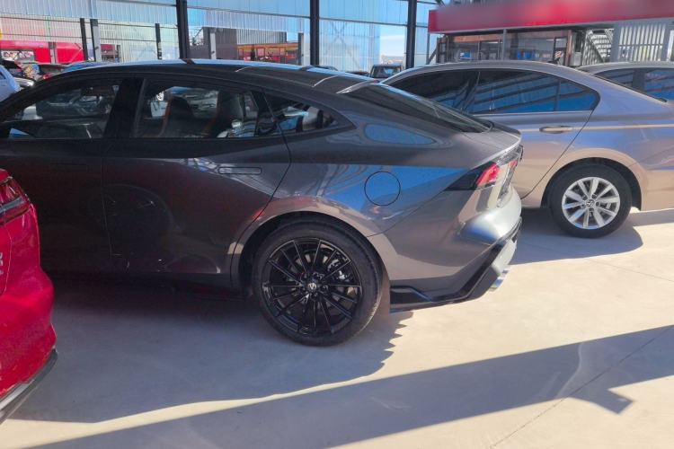 Used Changan UNI-V 2024 2.0T Classic Sport Edition
