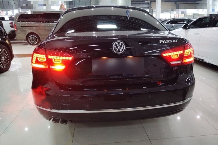 Used Volkswagen Passat 2015 1.8TSI DSG Prestige Edition
