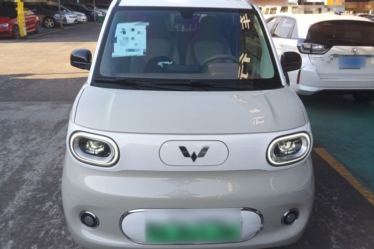 Used Wuling Hongguang MINIEV 2024 3rd Generation 215km Advanced Version
