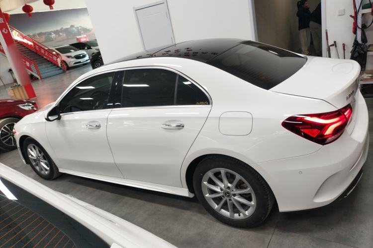 Used Mercedes-Benz A-Class 2022 Restyled A 200 L Sport Sedan Fashion Version
