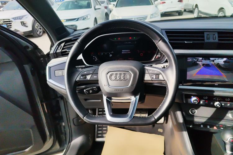 Used Audi Q3 2024 35 TFSI Fashion Dynamic Edition
