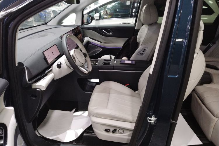 Used VOYAH Dream 2025 PHEV Four-Wheel-Drive Flagship Kunpeng Edition