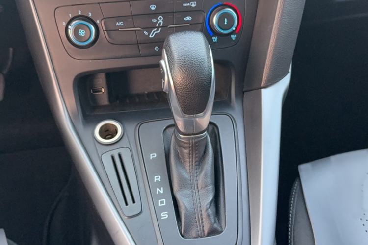 Used Ford Focus 2015 Hatchback 1.6L Automatic Comfort Model