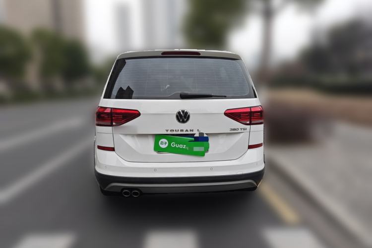 Used Volkswagen Touran 2021 Volkswagen Touran L 280TSI DSG Boundary Edition 7-Seater
