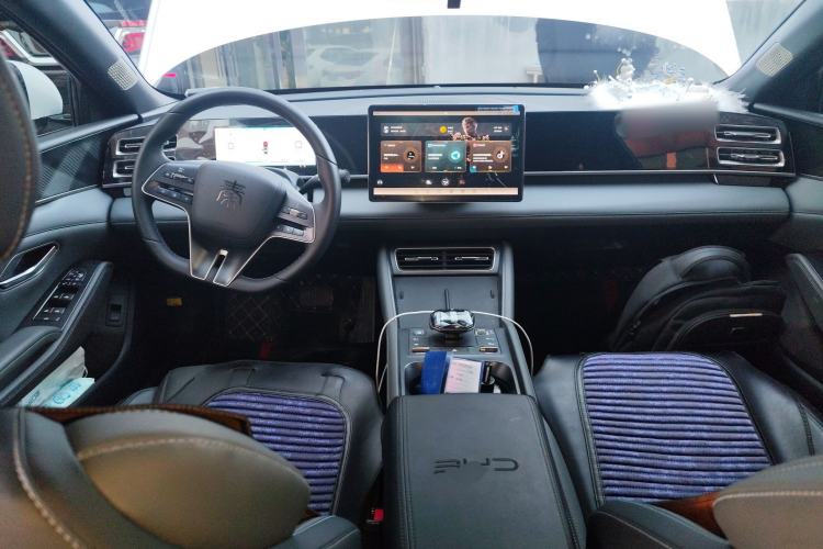 Used BYD Qin L 2024 DM-i 120KM Leading Model
