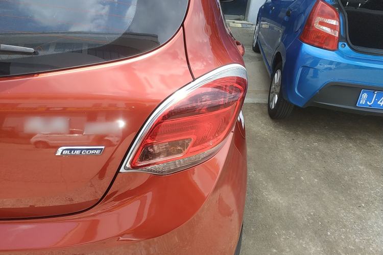 Used Changan Benni 2015 1.4L IMT Luxury Model China IV
