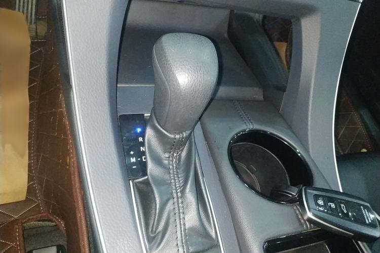 Used Toyota Avalon 2022 2.0L Ambition Edition
