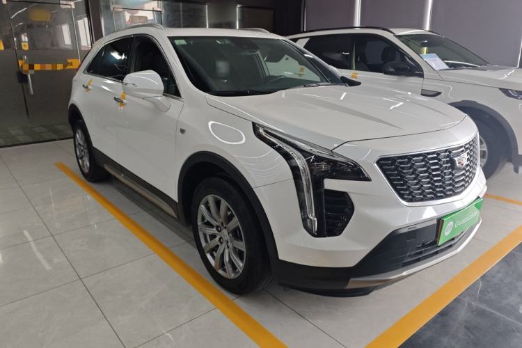 Used Cadillac XT4 2022 28T Two-Wheel-Drive Luxury Version
