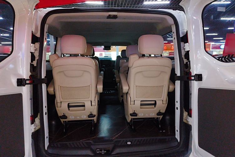 Used Ford Transit 2023 2.0T Diesel Automatic Multi-Function Commercial Vehicle Short Wheelbase Low Roof 5/6 Seats
