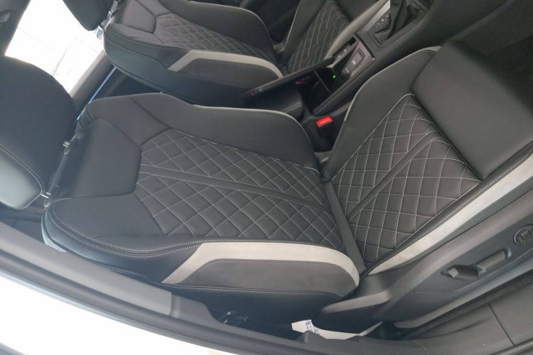 Used Audi Q3 2024 40 TFSI Fashion Dynamic Model
