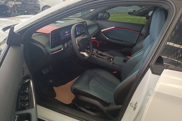 Used MG 7 2023 2.0T Automatic Hunter Luxury Edition
