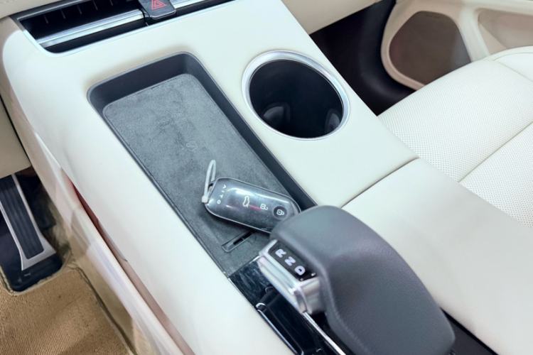 Used Hima AITO M5 2022 Range-Extended Rear-Drive Standard Version
