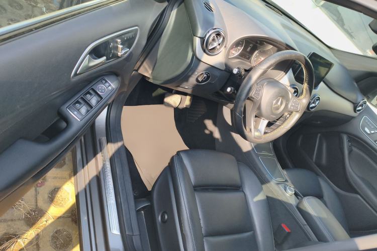 Used Mercedes-Benz B-Class 2017 B 200 Fashion Model
