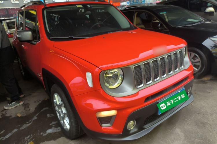 Used  Renegade 2019 220T Automatic Elite Edition
