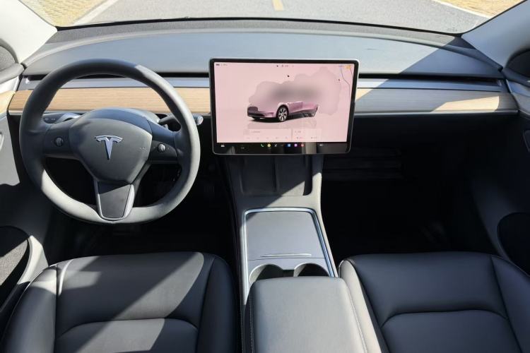 Used Tesla Model Y 2022 Rear-Wheel-Drive Version
