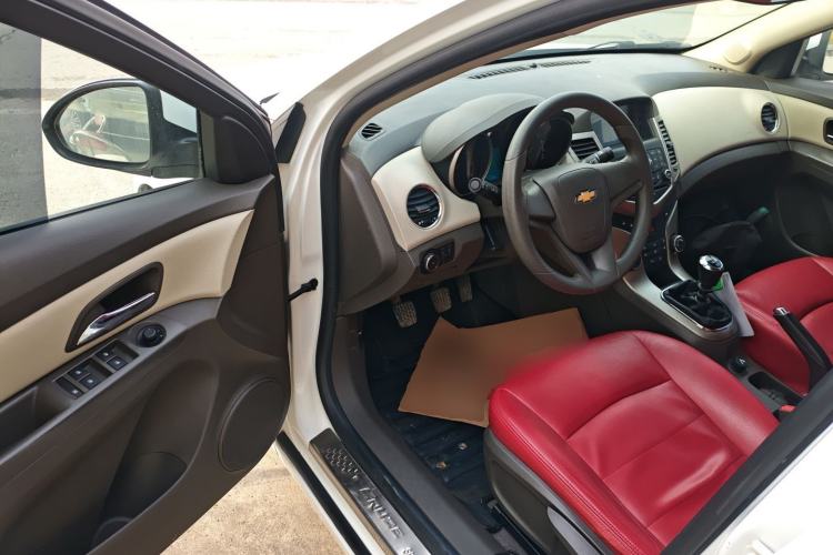 Used Chevrolet Cruze 2015 1.5L Classic SL MT