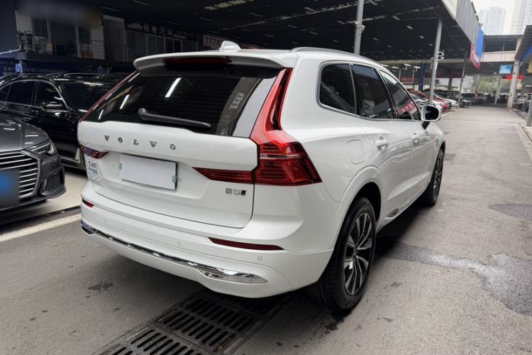 Used Volvo XC60 2024 B5 4x4 Smart Luxury Edition
