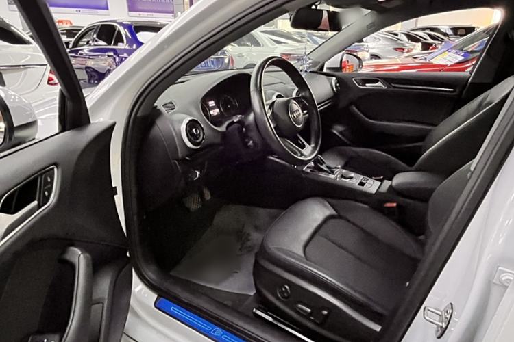 Used Audi A3 2020 Limousine 35 TFSI Fashion Edition China VI Emission Standard
