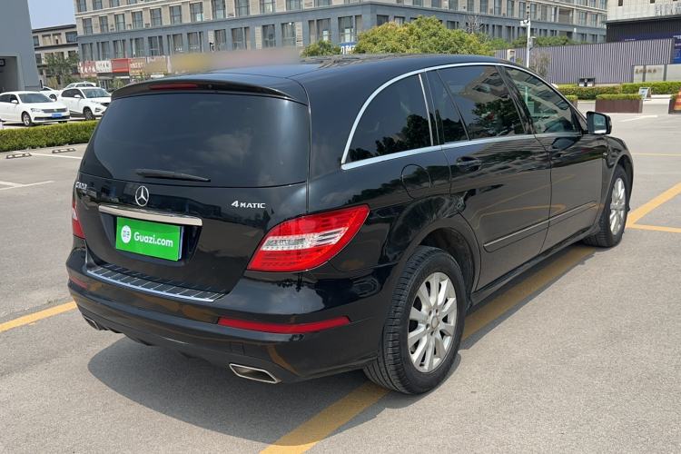 Used Mercedes-Benz R-Class 2017 R 320 4MATIC Business Edition Prestige Model
