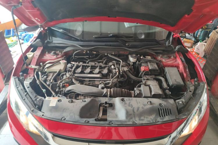 Used Honda Civic 2016 220TURBO CVT Luxury Edition
