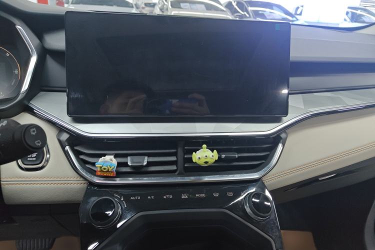 Used Lynk & Co 06 EM-P 2022 PHEV 84 km Range Pro Version
