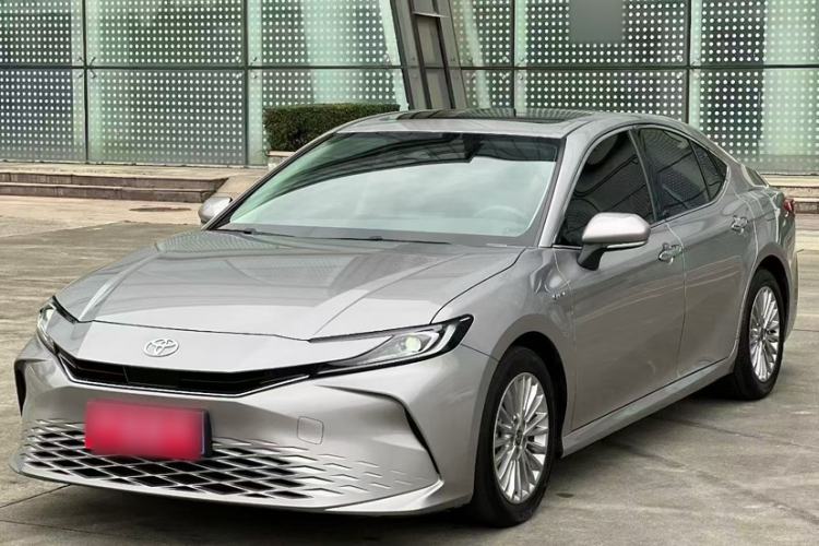 Used Toyota Camry 2024 Dual-Motor 2.0 HGVP Luxury Edition