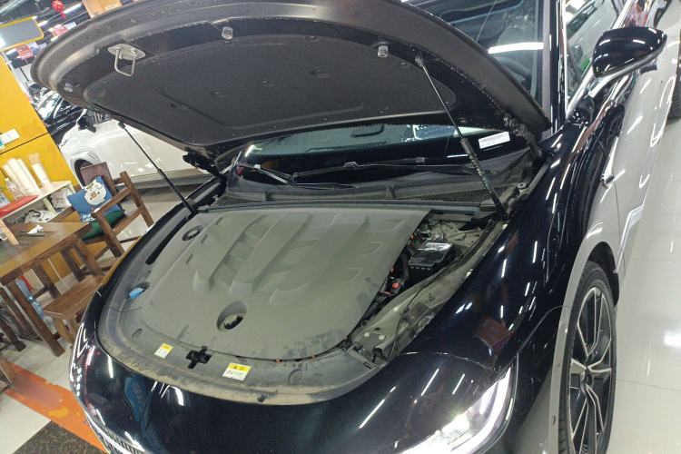 Used VOYAH PASSION 2024 PHEV Four-Wheel Drive Ultra-Long Range Flagship Model
