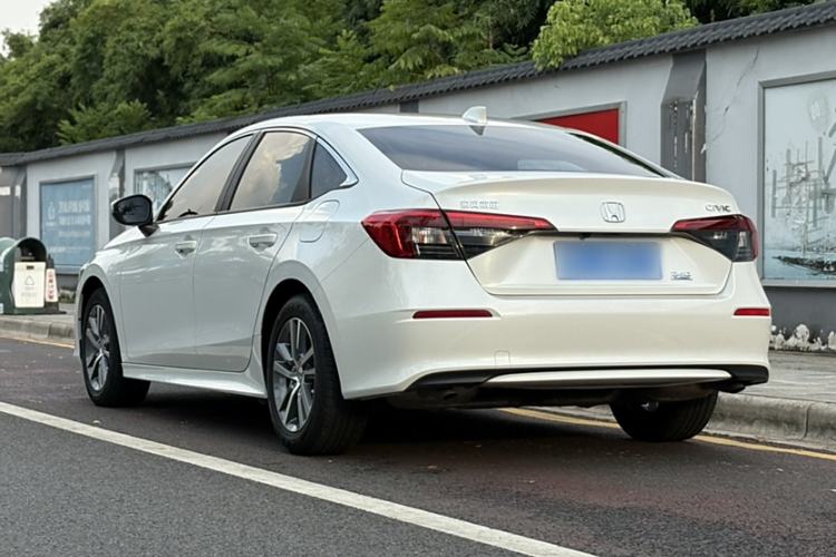 Used Honda Civic 2022 240TURBO CVT Dynamic Edition
