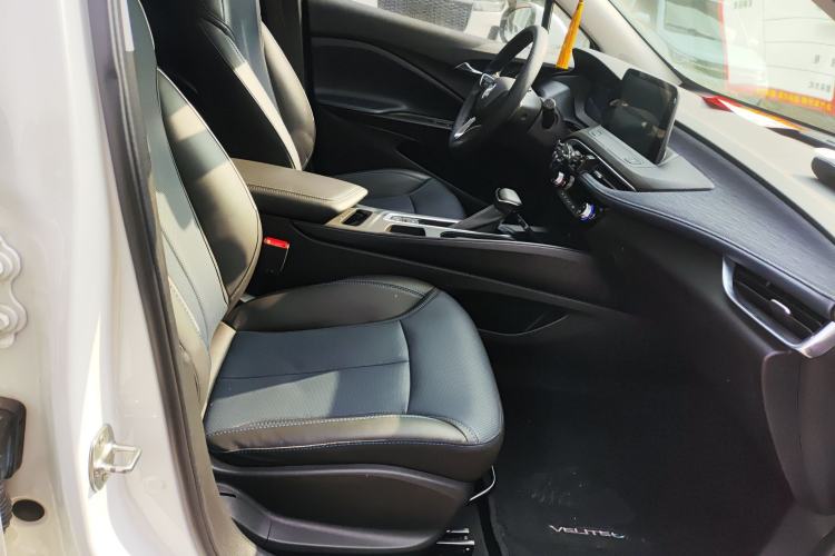 Used Buick Velite 6 2024 450km Range Commuter Version
