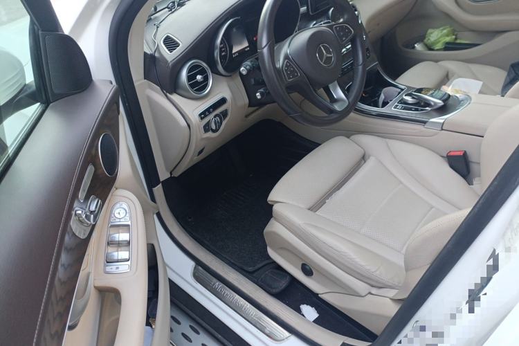 Used Mercedes-Benz GLC 2017 GLC 300 4MATIC Sport Edition
