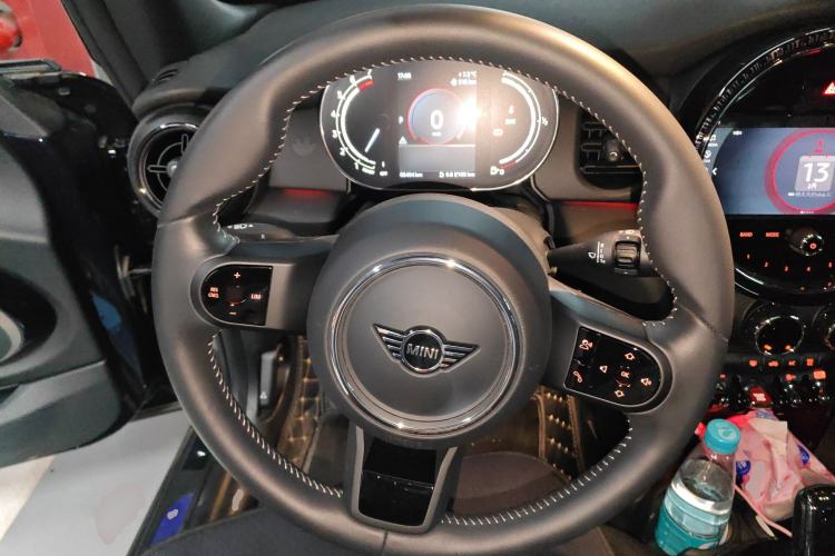 Used MINI MINI 2023 1.5T COOPER Midnight Escape Special Edition
