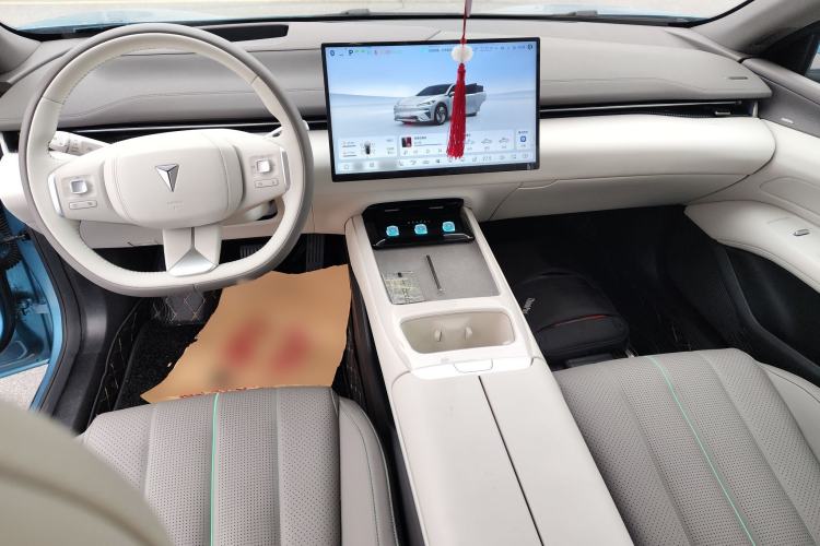 Used  L07 2024 230Max Qiankun Intelligent Driving ADS SE Range-Extended Version