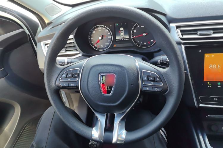 Used Roewe i5 2019 1.5L Automatic 4G Connected Linghao Flagship Edition
