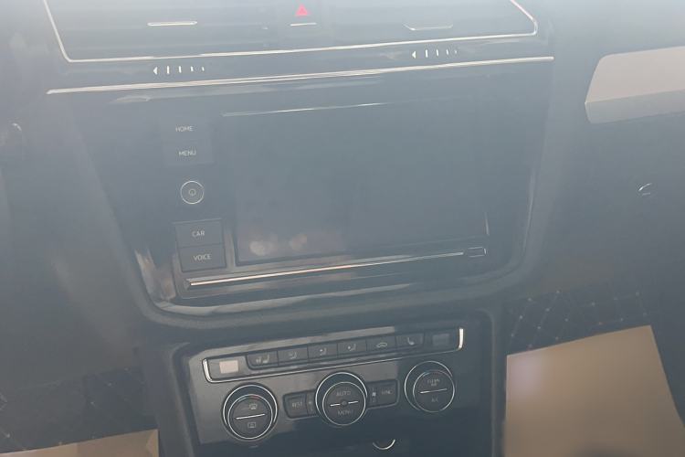 Used Volkswagen Tiguan L 2019 330TSI Automatic Two-Wheel Drive Smart Luxury Version China VI Standard
