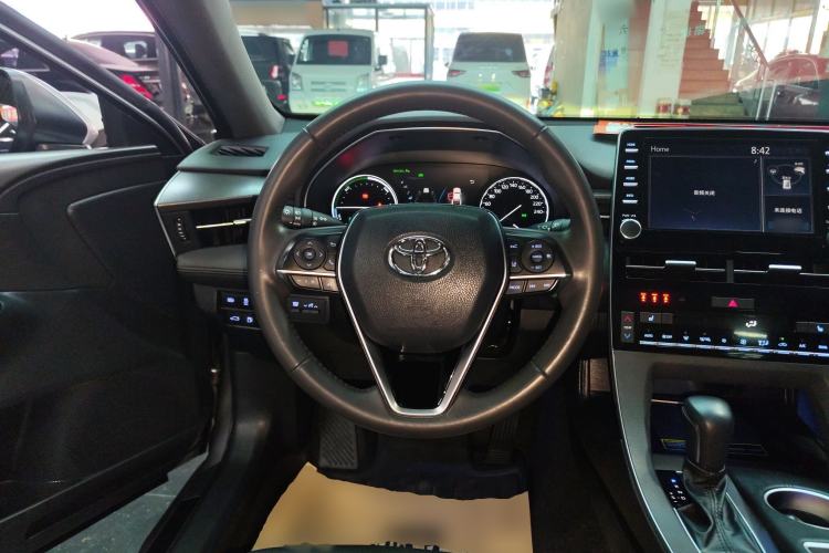Used Toyota Avalon 2019 Dual-Engine 2.5L XLE Prestige Version China VI Standard