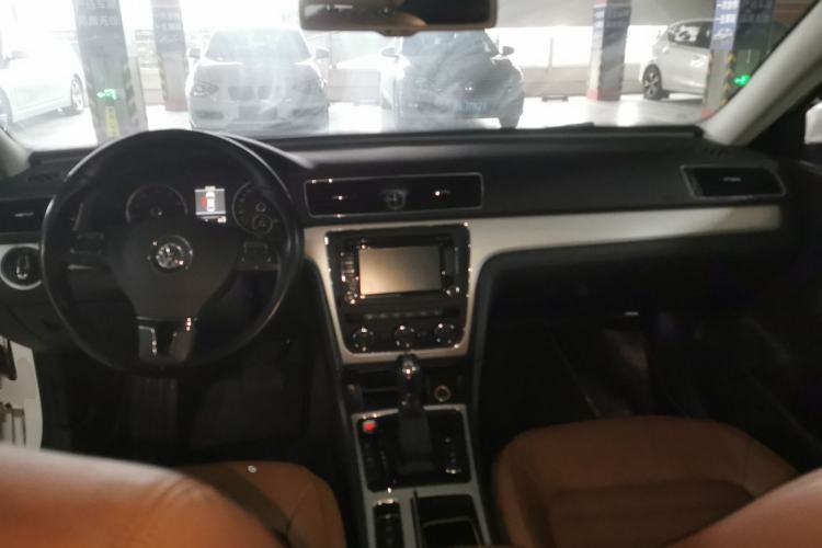 Used Volkswagen Passat 2014 1.8TSI DSG Prestige Navigation Edition
