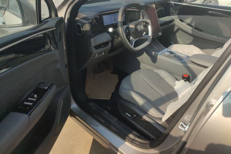 Used  L7 2025 EM-i 115km Long-Range Version